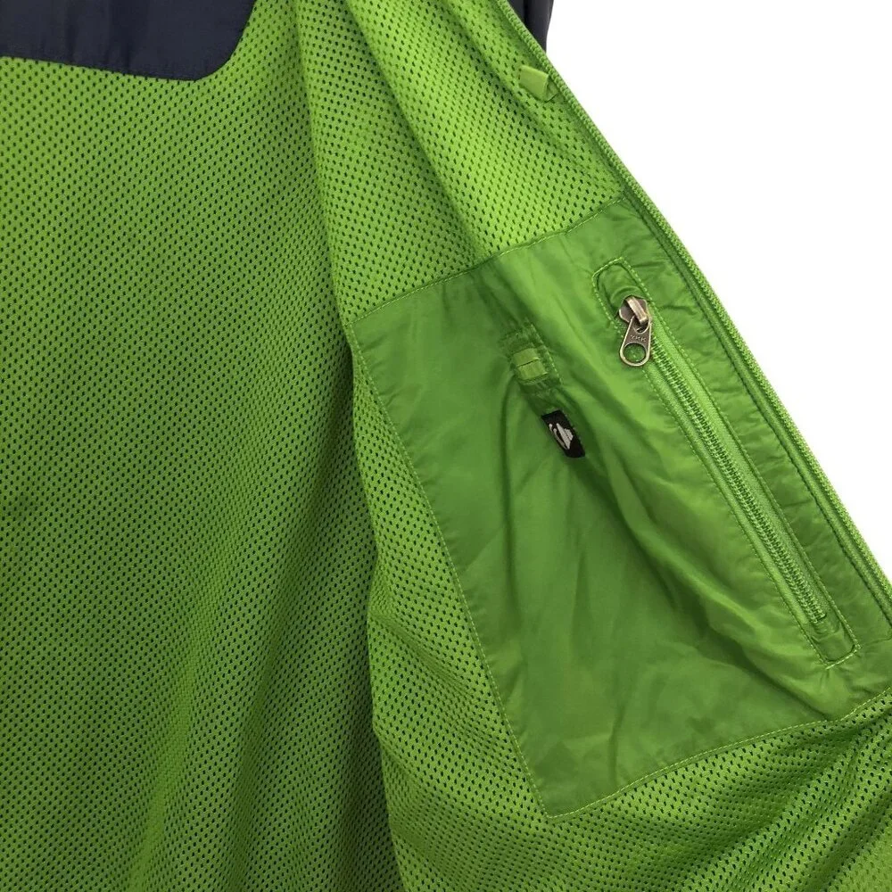 The North Face Mens S Lightweight Waterproof Jacket Packable Hood Zip Pockets